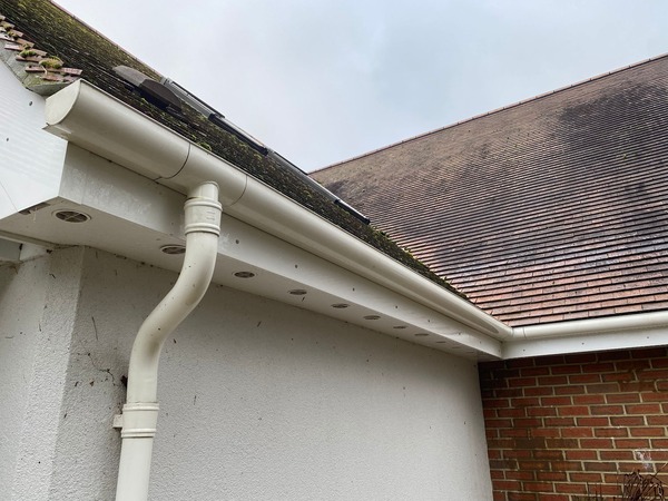 Residential gutter cleaning experts in Yateley, Hampshire